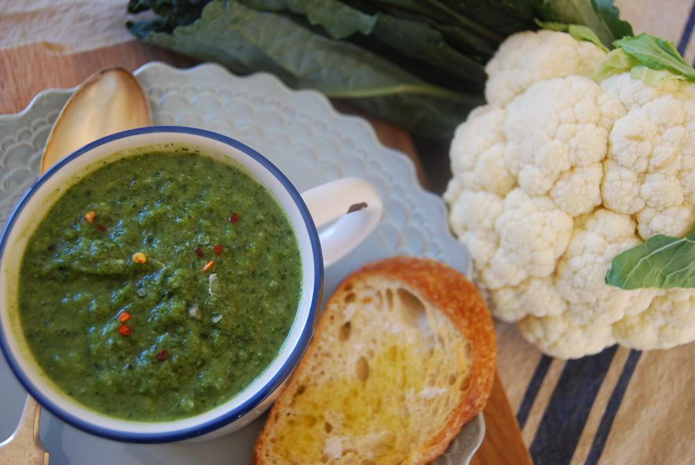cauliflower and kale soup